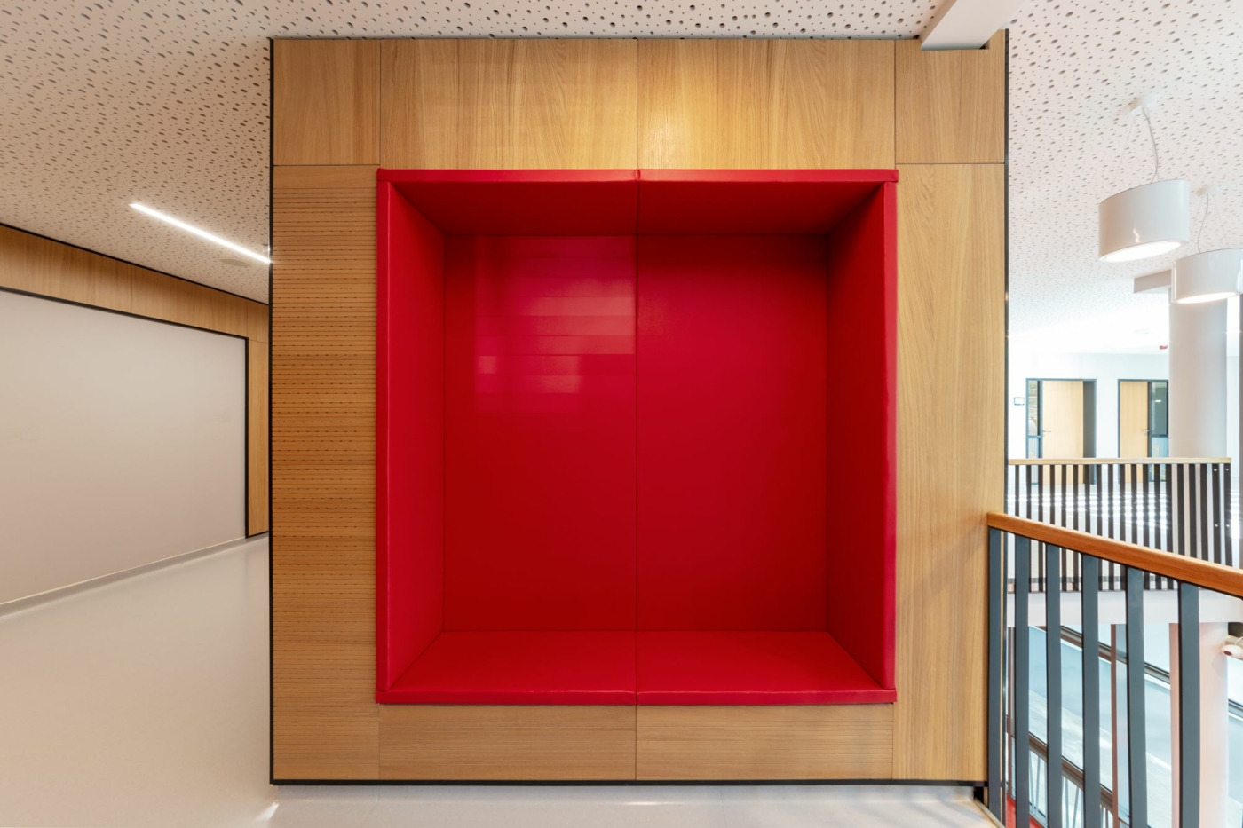 Budapesti-német-iskola-A-besorolású-tűzálló-burkolat